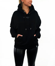 Lade das Bild in den Galerie-Viewer, Hoodie "SchmerzGalerie - small"