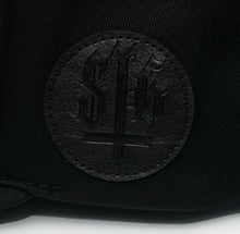 Lade das Bild in den Galerie-Viewer, 5 Panel Snapback Cap - "SG"