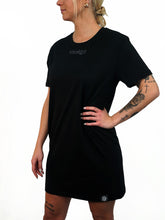 Load image into Gallery viewer, Shirt Kleid &quot;SchmerzGalerie -small&quot;
